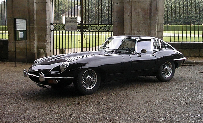 Jacques Gastineau - Jaguar Etype restoring